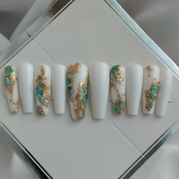 White/aqua and Gold flake Geode gem press on nails pPN44 - Picture 7 of 7